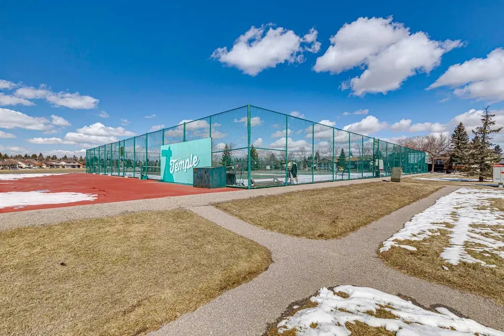 28 Templegreen Bay NE Calgary AB T1Y 4Z3