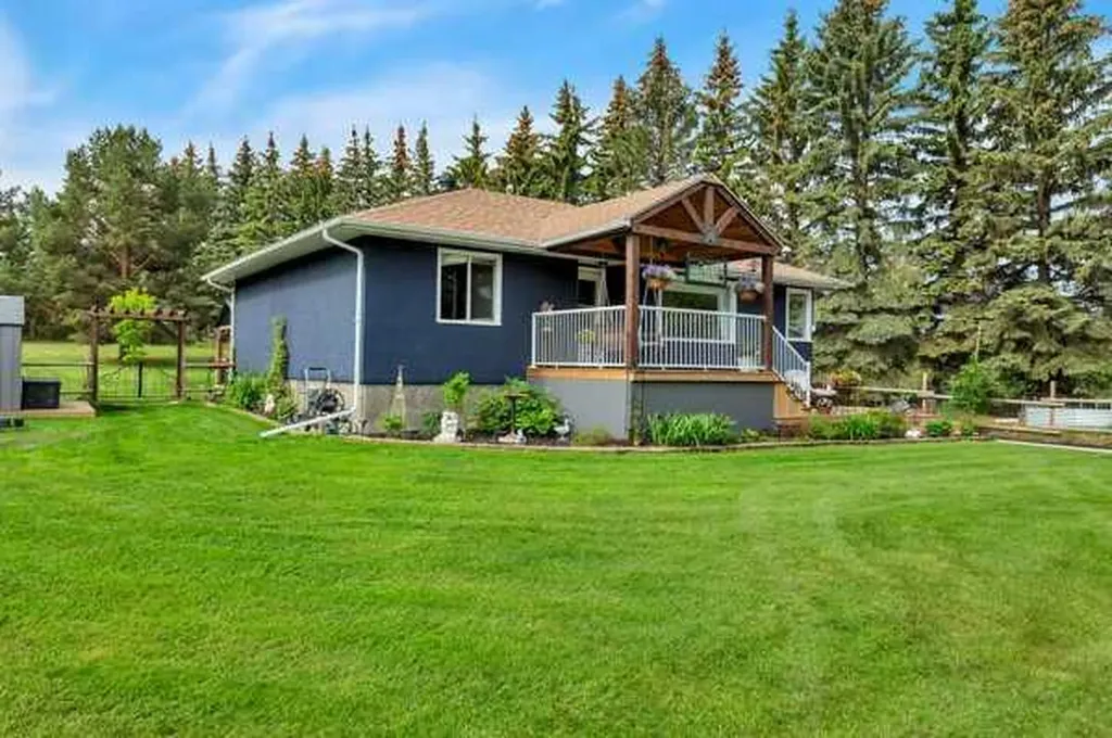 38018 Highway 808 Rural Red Deer County AB T4E 0V3