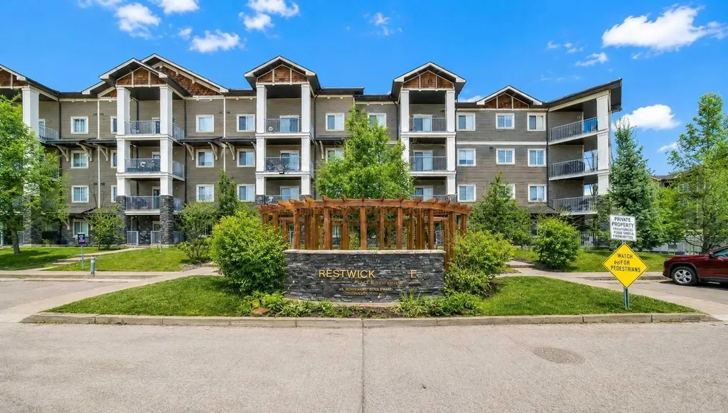 115 Prestwick Villas SE Calgary AB T2Z 0N1