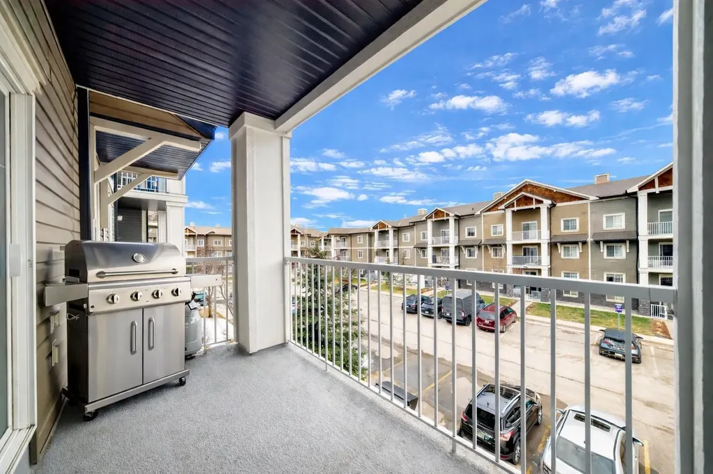 115 Prestwick Villas SE Calgary AB T2Z 0N1