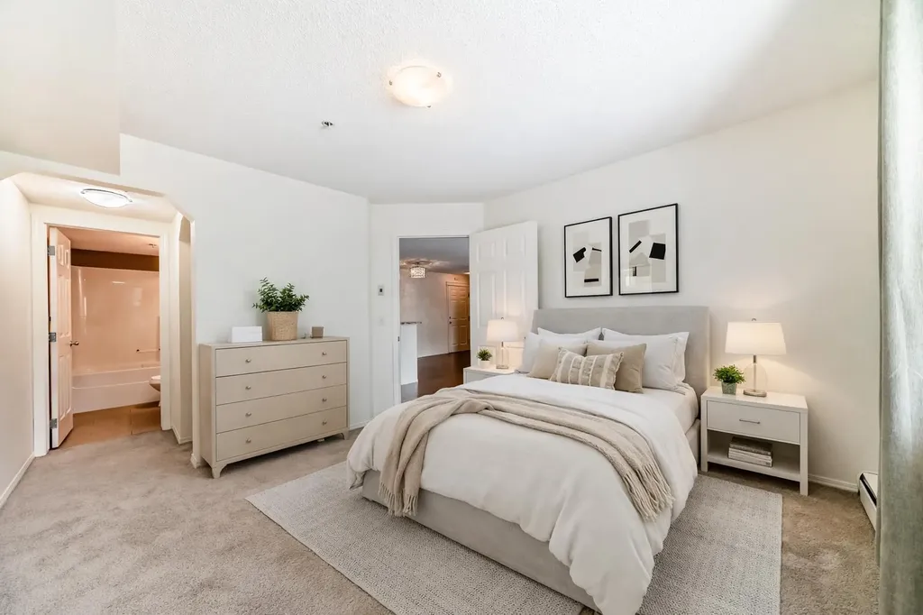 115 Prestwick Villas SE Calgary AB T2Z 0N1