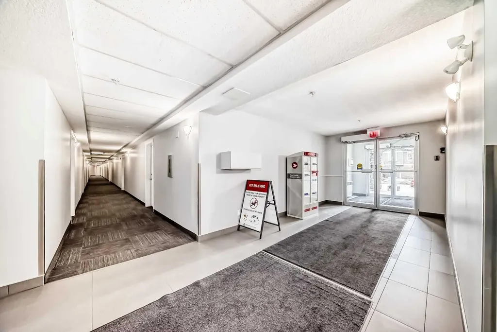 115 Prestwick Villas SE Calgary AB T2Z 0N1