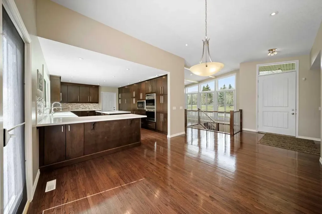 159 Malibou Road SW Calgary AB T2V 1X5