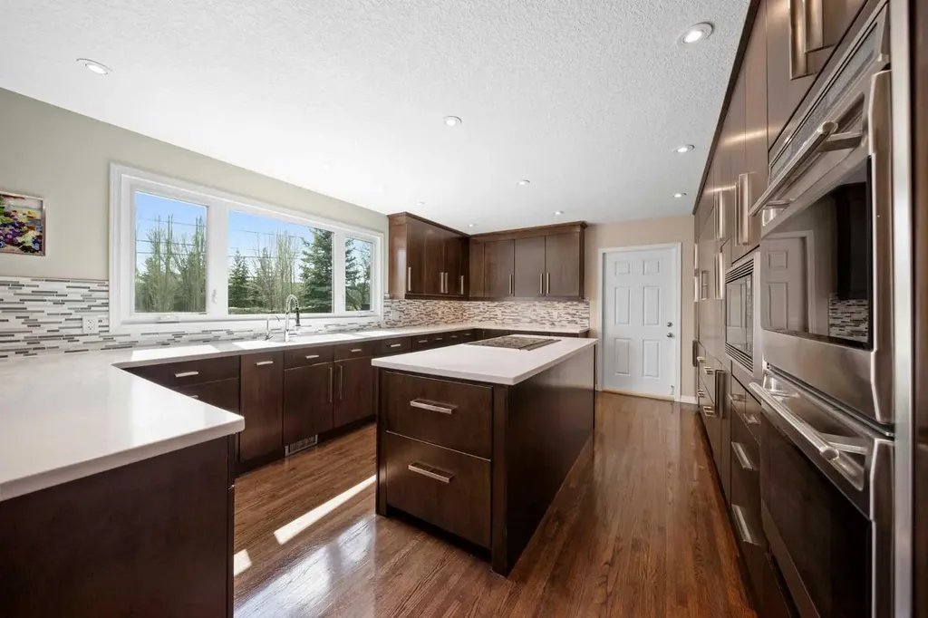 159 Malibou Road SW Calgary AB T2V 1X5