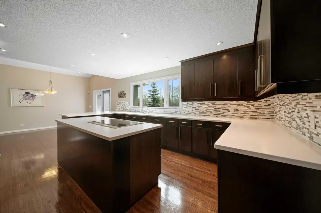 159 Malibou Road SW Calgary AB T2V 1X5