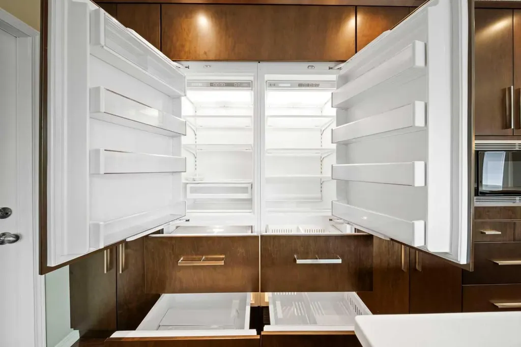 159 Malibou Road SW Calgary AB T2V 1X5
