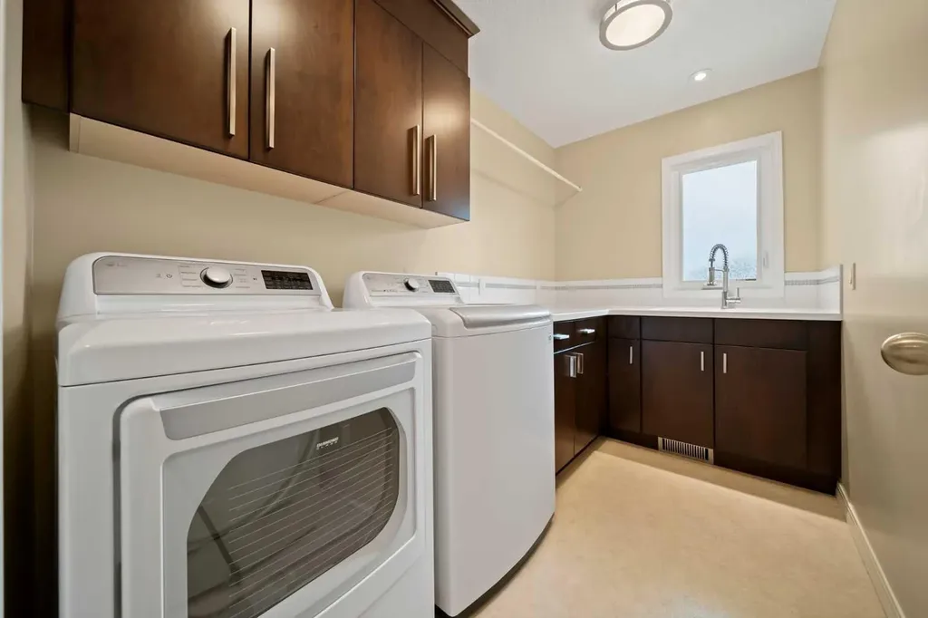 159 Malibou Road SW Calgary AB T2V 1X5