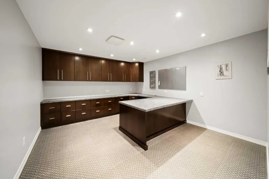 159 Malibou Road SW Calgary AB T2V 1X5