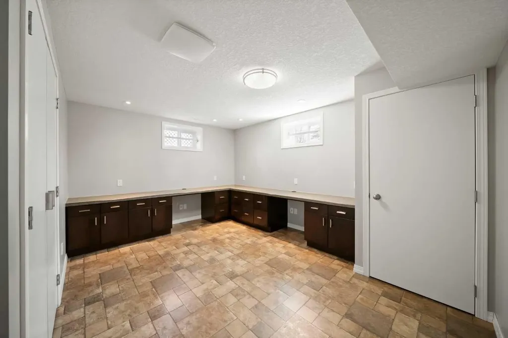 159 Malibou Road SW Calgary AB T2V 1X5