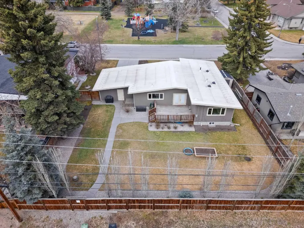 159 Malibou Road SW Calgary AB T2V 1X5