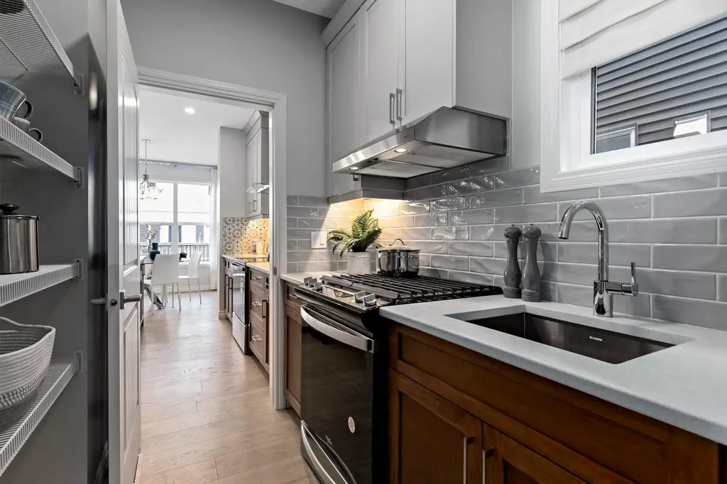293 Homestead Terrace NE Calgary AB T3J 5R7
