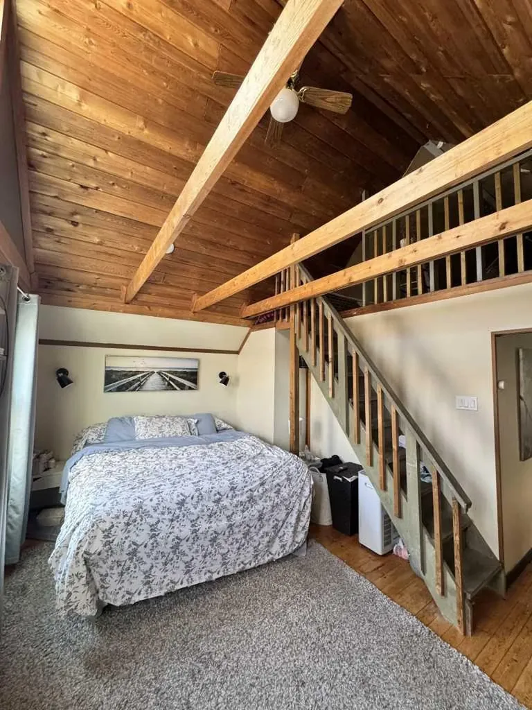 722 2 Avenue NW Calgary AB T2N 0E3