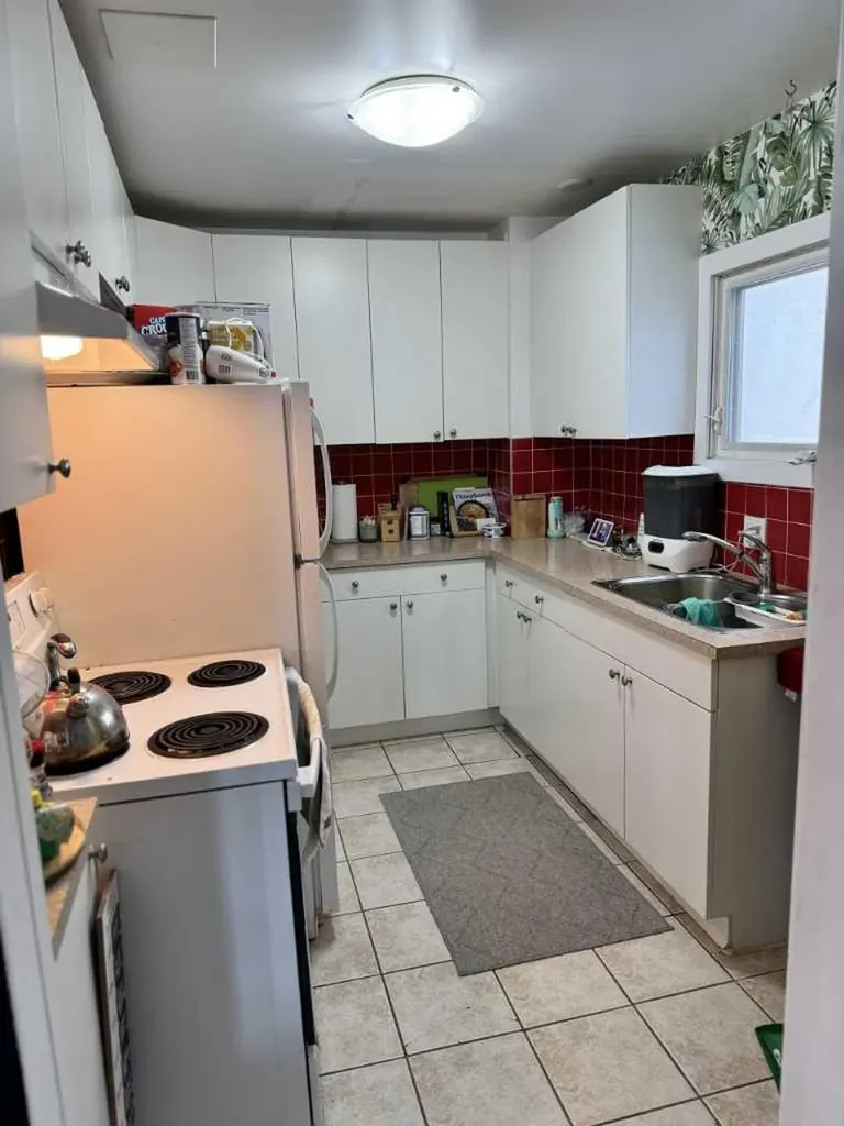 722 2 Avenue NW Calgary AB T2N 0E3