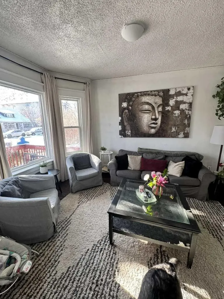 722 2 Avenue NW Calgary AB T2N 0E3