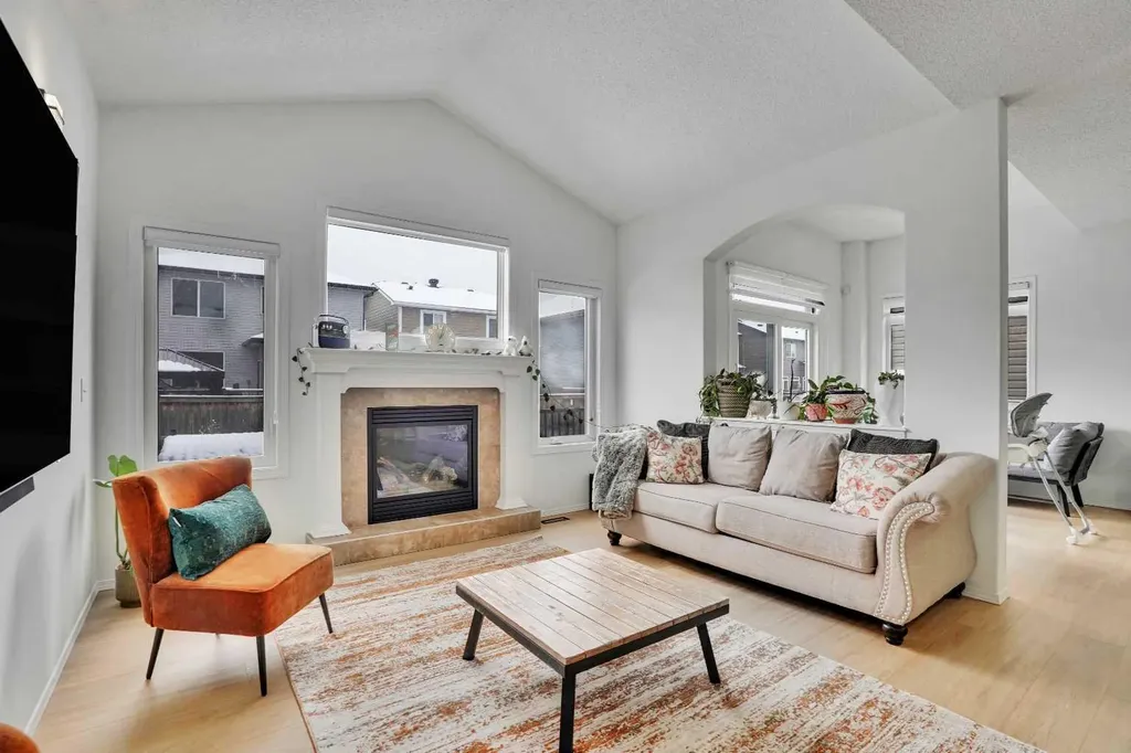 31 Skyview Shores Gardens NE Calgary AB T3N0C6