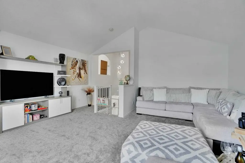 31 Skyview Shores Gardens NE Calgary AB T3N0C6