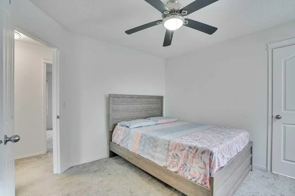 31 Skyview Shores Gardens NE Calgary AB T3N0C6