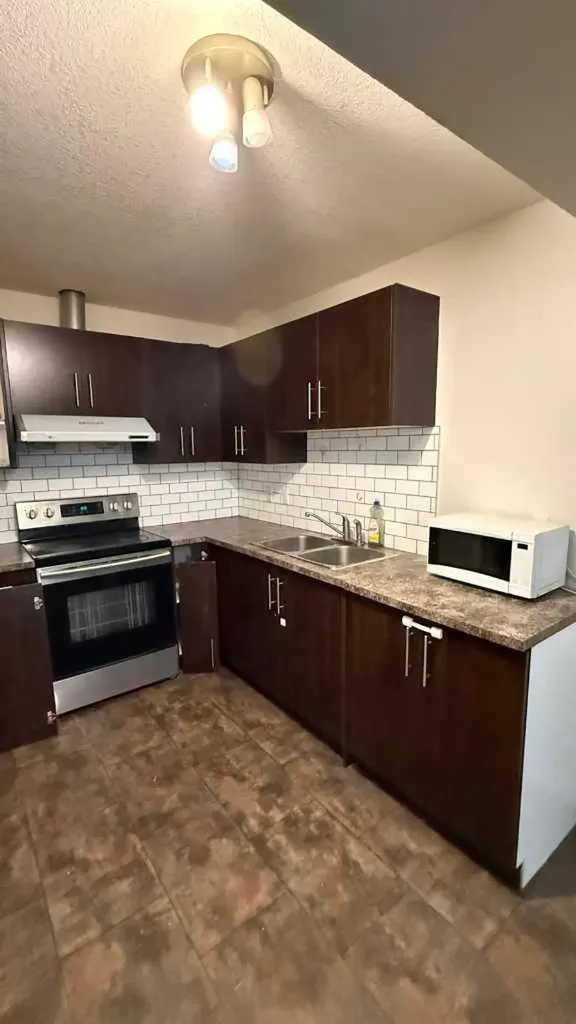 31 Skyview Shores Gardens NE Calgary AB T3N0C6