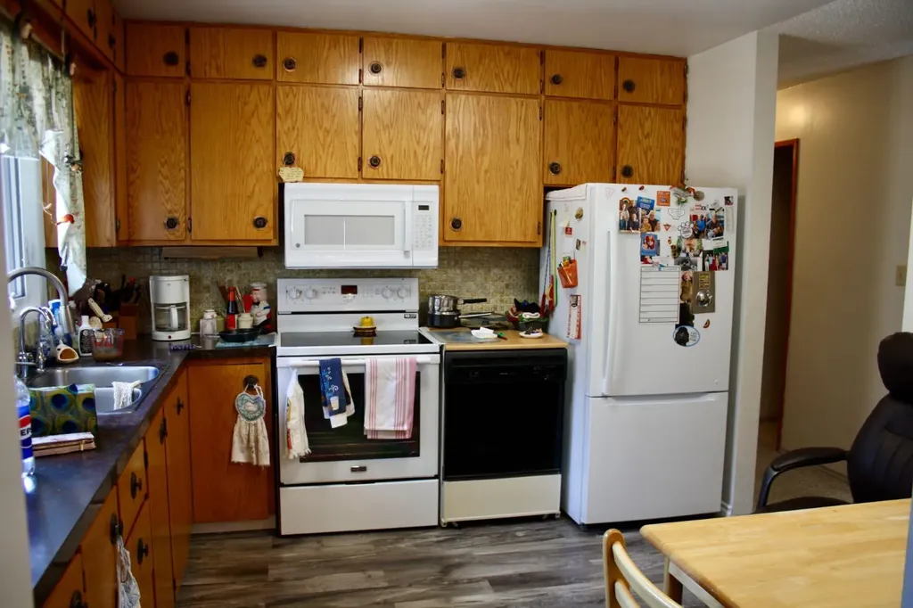 #25 4th Avenue E Neilburg SK S0M 2C0