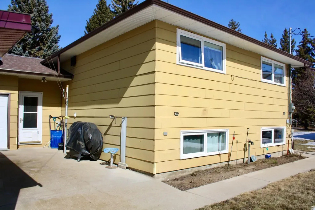 #25 4th Avenue E Neilburg SK S0M 2C0