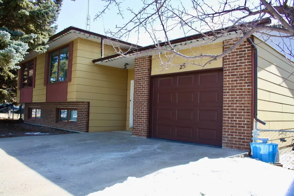 #25 4th Avenue E Neilburg SK S0M 2C0