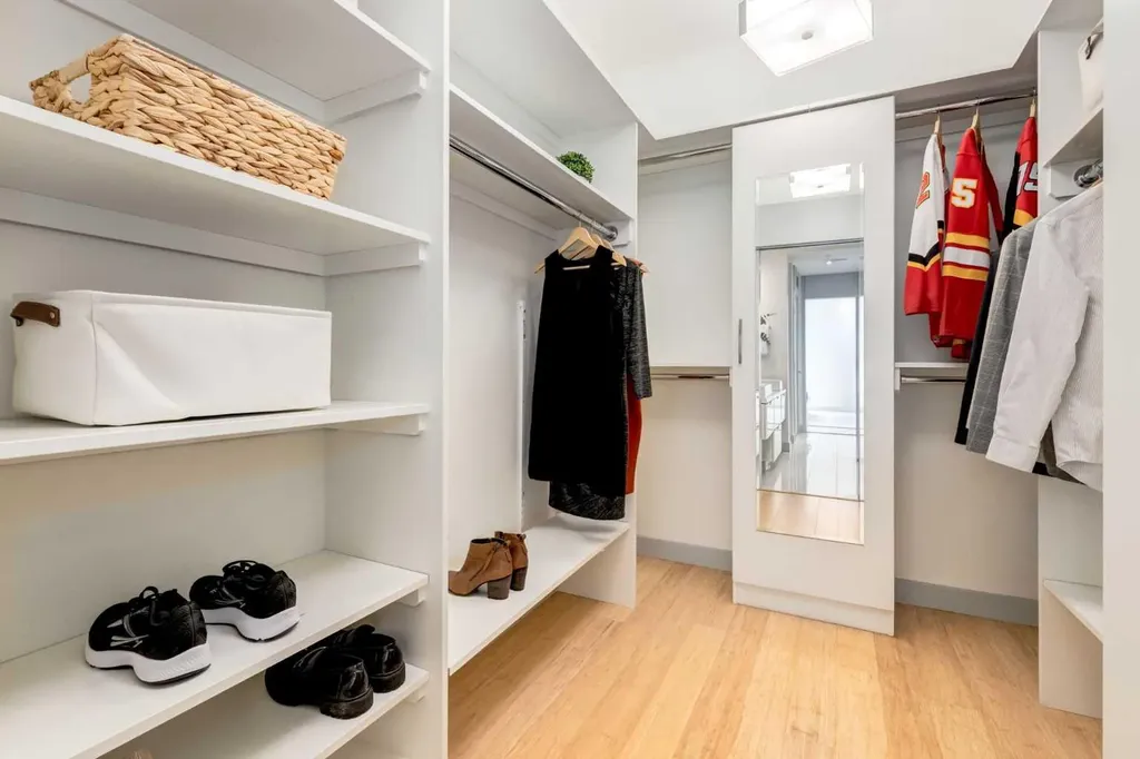 2905 16 Street SW Calgary AB T2T 4G5