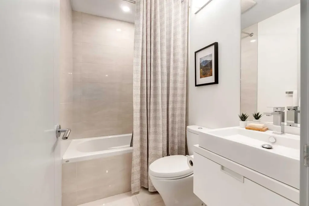 2905 16 Street SW Calgary AB T2T 4G5