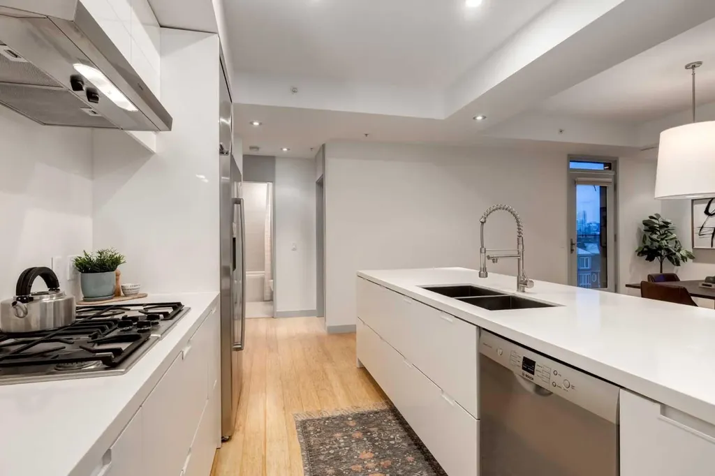 2905 16 Street SW Calgary AB T2T 4G5