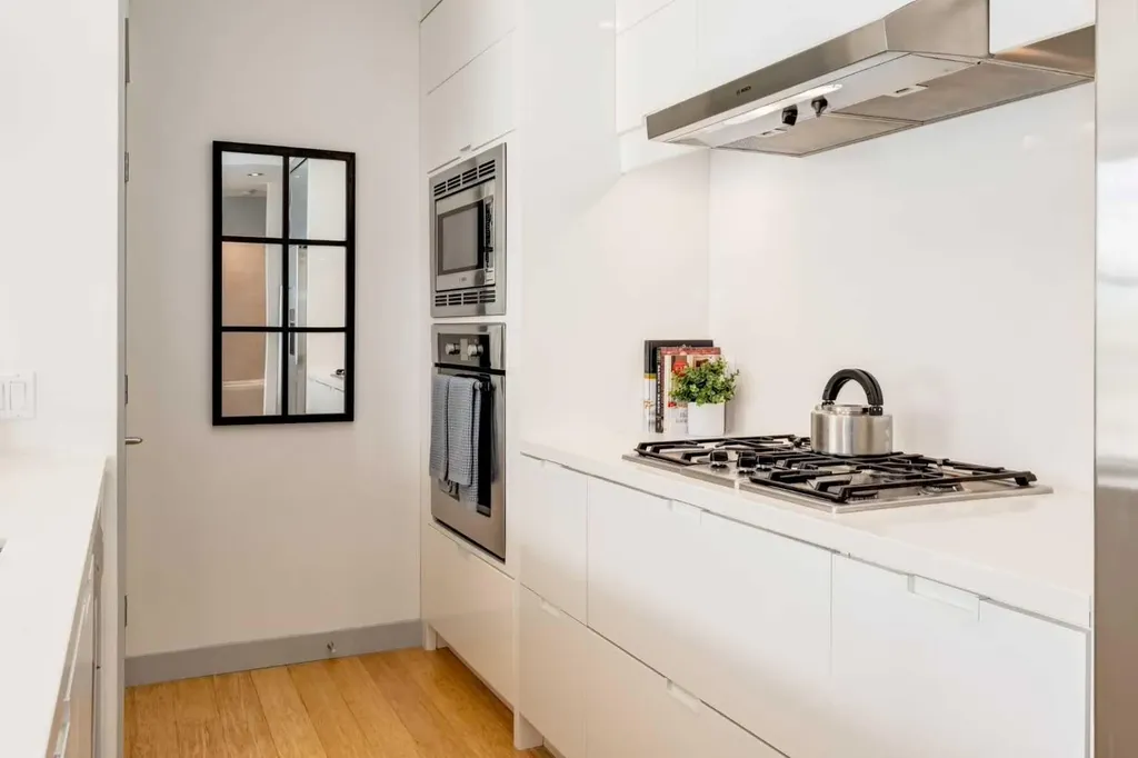 2905 16 Street SW Calgary AB T2T 4G5