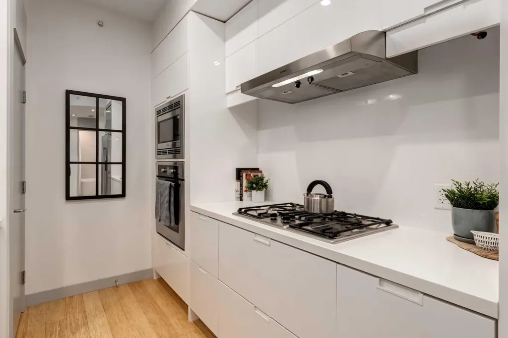 2905 16 Street SW Calgary AB T2T 4G5