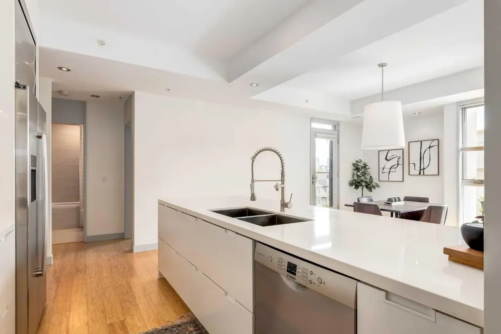 2905 16 Street SW Calgary AB T2T 4G5