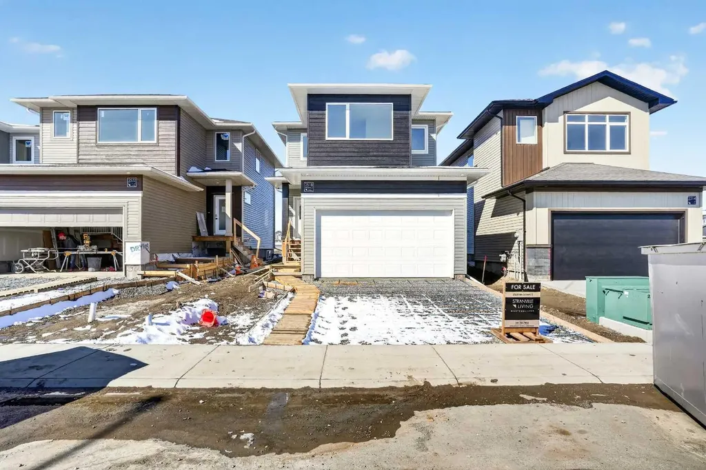 2518 44 Street S Lethbridge AB T1K 8L6