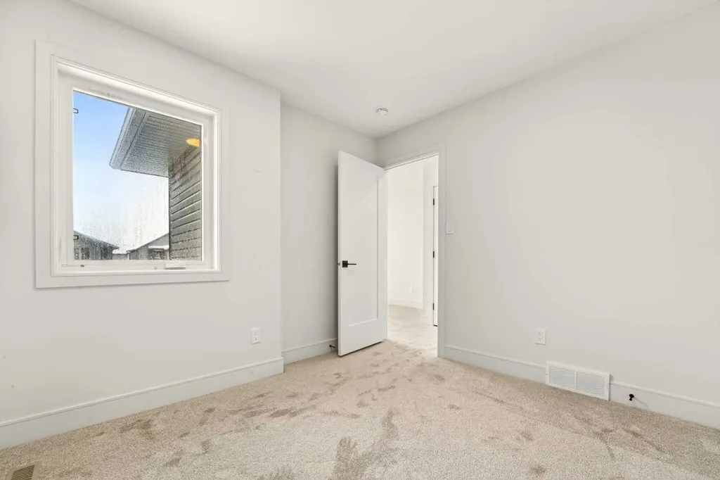 2518 44 Street S Lethbridge AB T1K 8L6