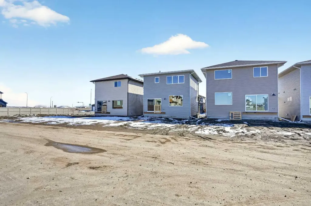 2518 44 Street S Lethbridge AB T1K 8L6