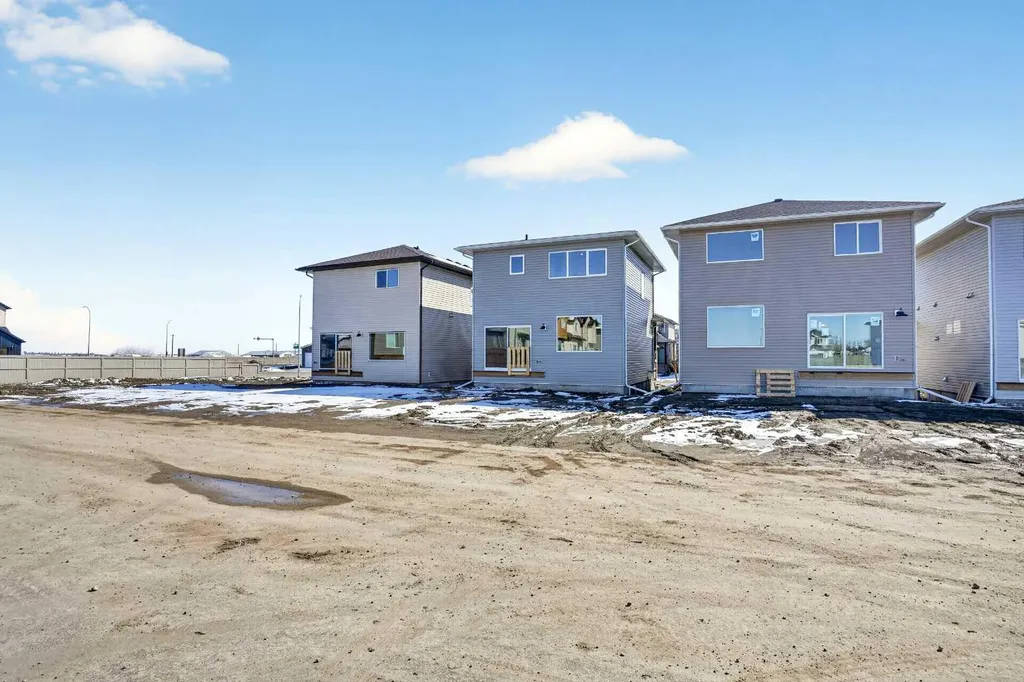 2518 44 Street S Lethbridge AB T1K 8L6