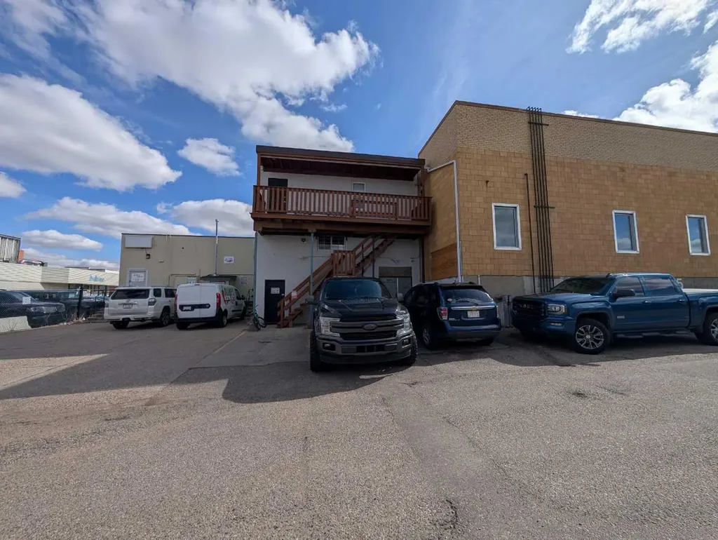 524 3 Street SE Medicine Hat AB T1A 0H3