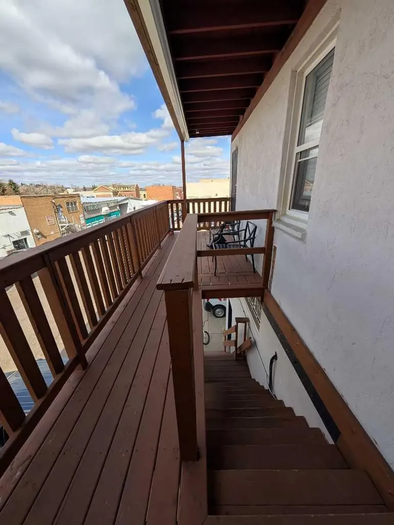 524 3 Street SE Medicine Hat AB T1A 0H3