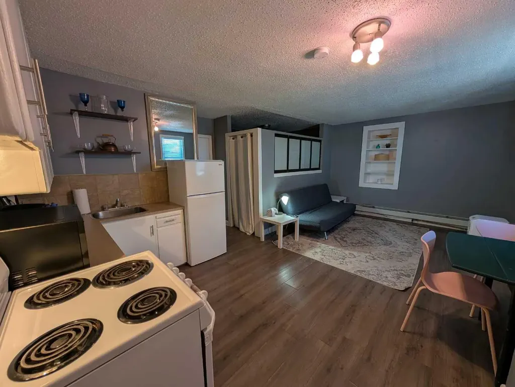 524 3 Street SE Medicine Hat AB T1A 0H3