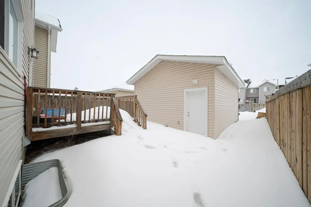 240 Comeau Crescent Fort Mcmurray AB T9K 2X8