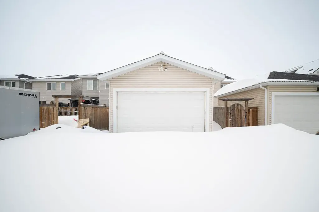 240 Comeau Crescent Fort Mcmurray AB T9K 2X8