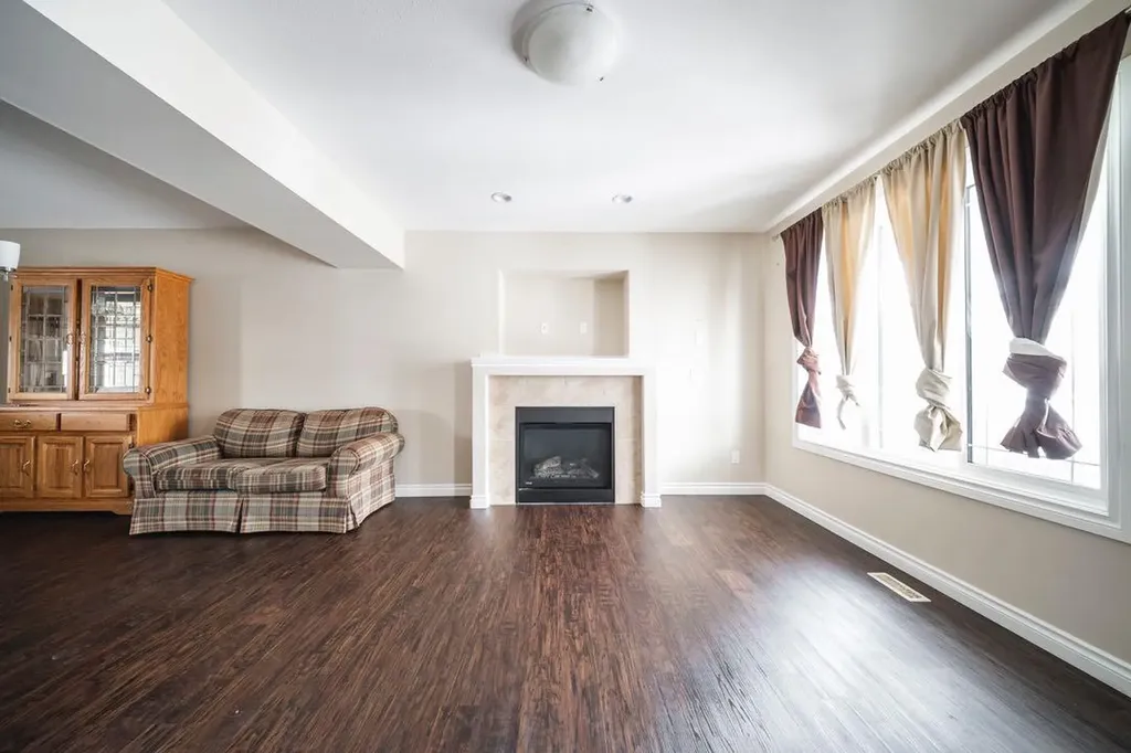 240 Comeau Crescent Fort Mcmurray AB T9K 2X8