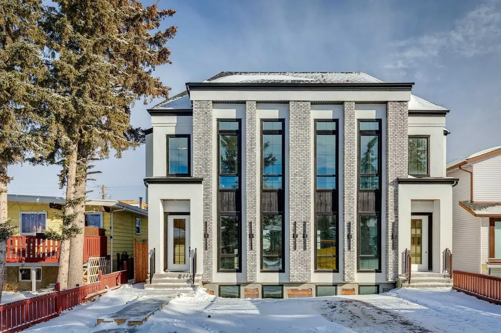 2810 38 Street SW Calgary AB T3E3G2