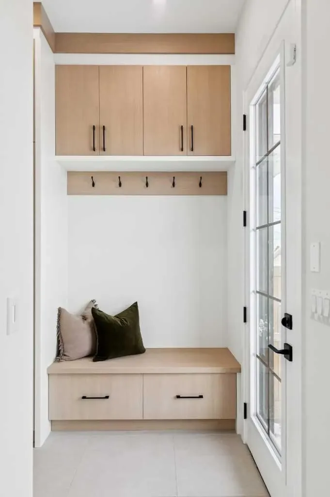 2810 38 Street SW Calgary AB T3E3G2