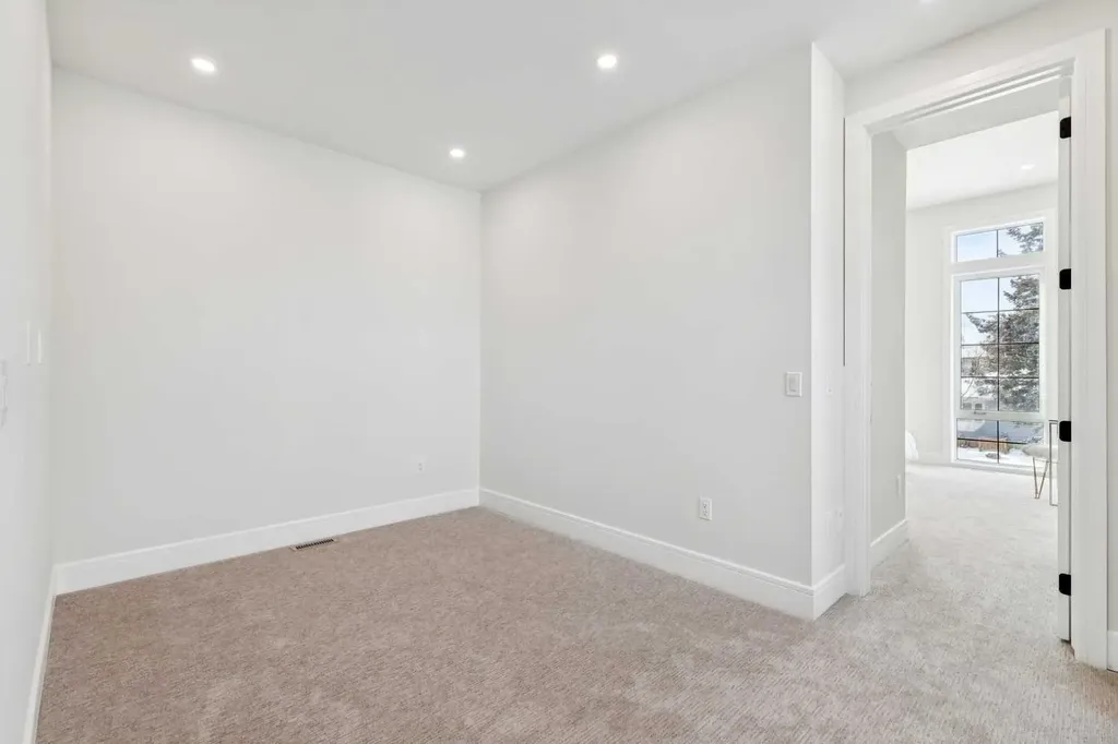 2810 38 Street SW Calgary AB T3E3G2