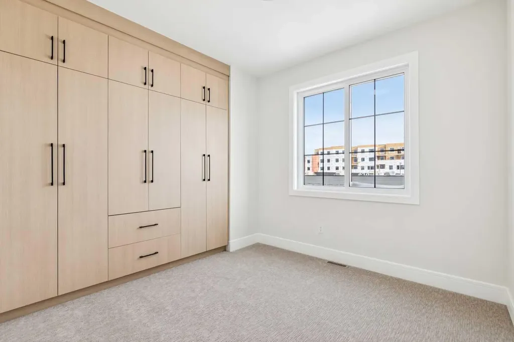 2810 38 Street SW Calgary AB T3E3G2