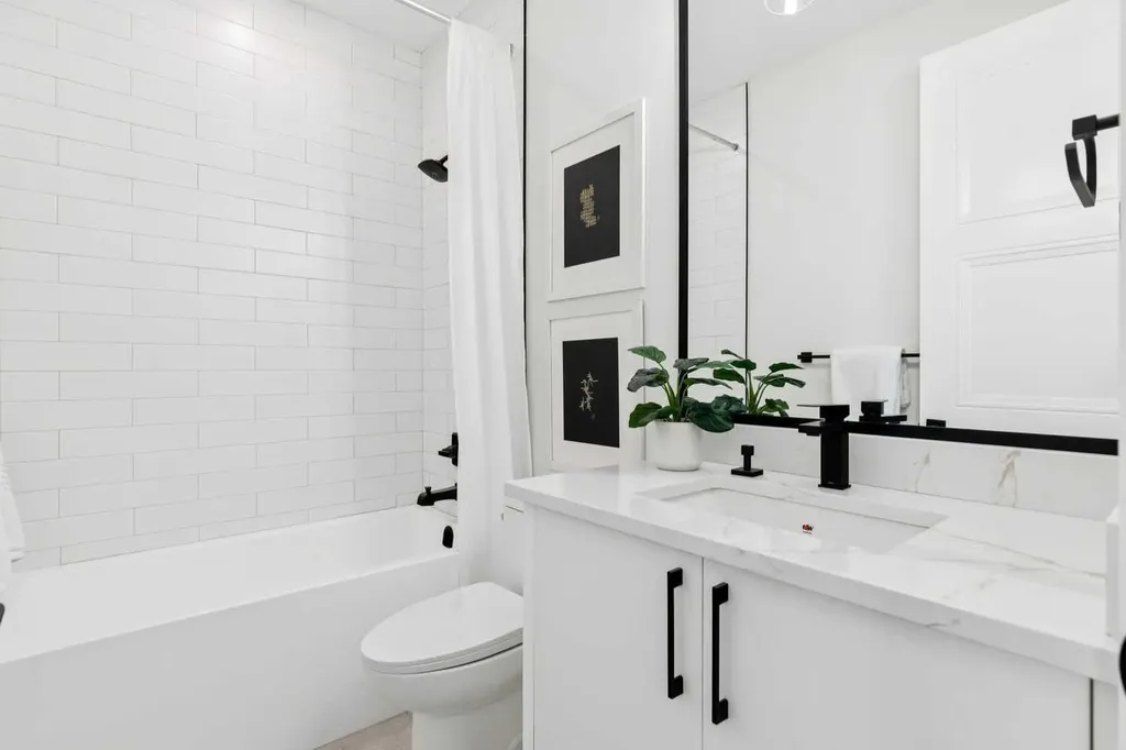 2810 38 Street SW Calgary AB T3E3G2