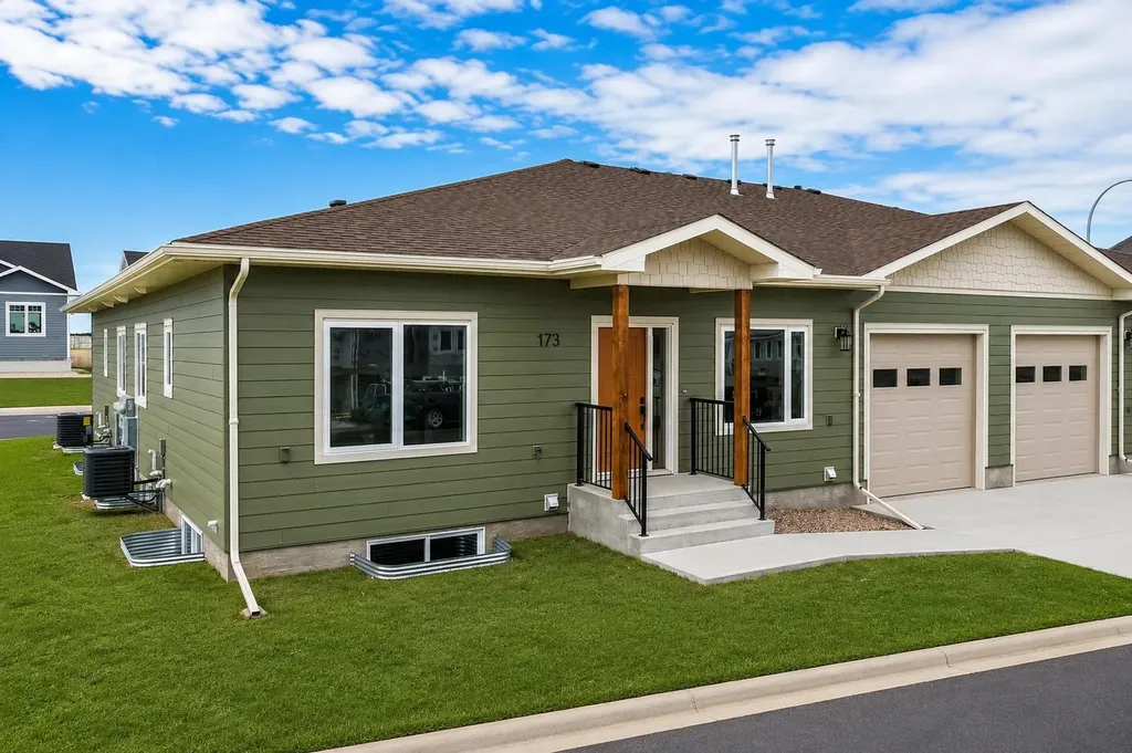 173 Parkview Crescent W Bow Island AB T0K 0G0