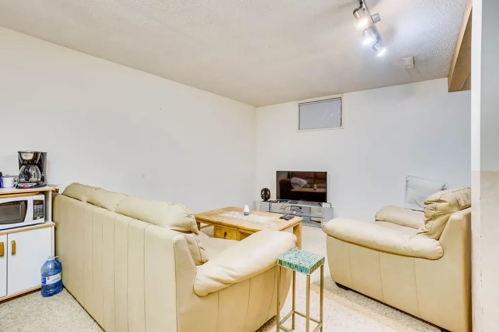 146 Elmore Drive Fort Mcmurray AB T9H 4N9