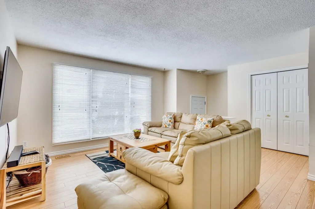 146 Elmore Drive Fort Mcmurray AB T9H 4N9