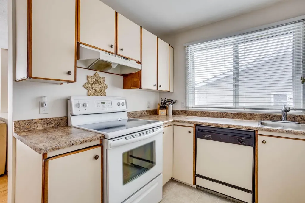 146 Elmore Drive Fort Mcmurray AB T9H 4N9